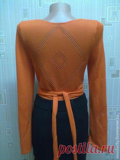 Легкая, нежная яркая весенняя кофточка с ажурными вставками на рукавах и спинке связана из Итальянской пряжи с хлопком, яркий цвет поднимет настроение, модель прекрасно комбинируется с юбкой, брюками, можно одеть поверх майки, топика, а также на коротенькое платье-футляр, вариантов множество.
Возможны варианты в других цветах.