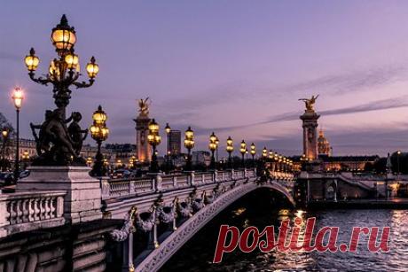 Назван самый прибыльный для туризма город в мире. Париж занял первую строчку в мировом рейтинге по вкладу туризма в экономику. Согласно исследованию WTTC, вклад столицы Франции в экономику за счет туризма в 2022 году составил около 36 миллиардов долларов. Второе место в списке занял Пекин (33 миллиарда долларов), третье — Орландо (31 миллиард долларов).