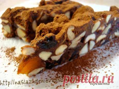 Наслаждение вкусом: Panpepato. Рождественский итальянский пряник-пирог с орехами и сухофруктами