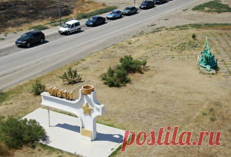 Трасса на Джанкой. Автомобильный трафик по новым территориям растёт. Поток машин по новым территориям в сторону Крыма продолжает расти.