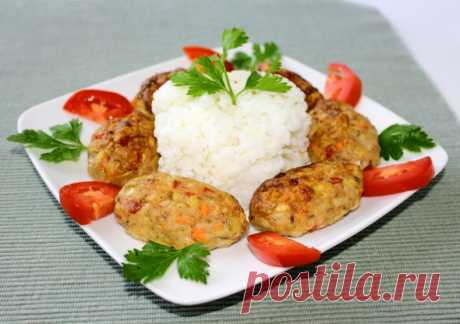 Мясные котлеты с овощами