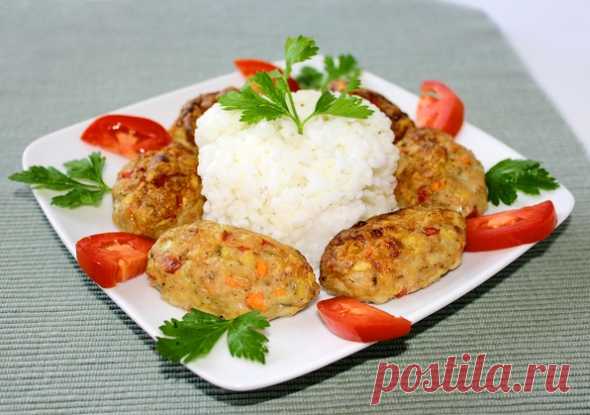 Мясные котлеты с овощами