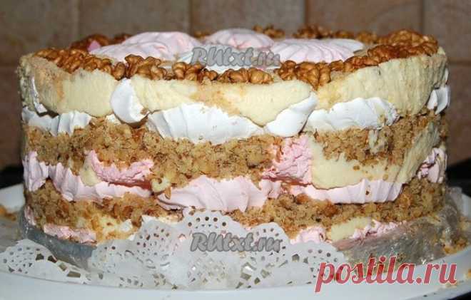 Зефирный торт с грецкими орехами.