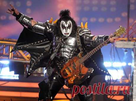 Джин Симмонс, музыкант легендарной группы Kiss