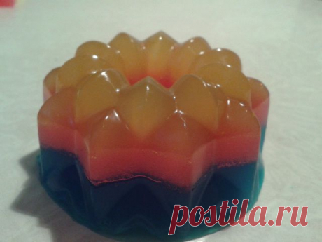 мыло трехцветное