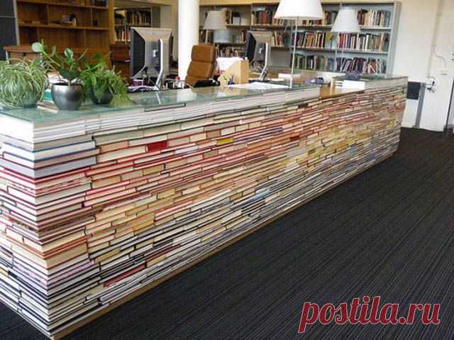 Используйте старые книги-журналы, чтобы создать стол-прилавок