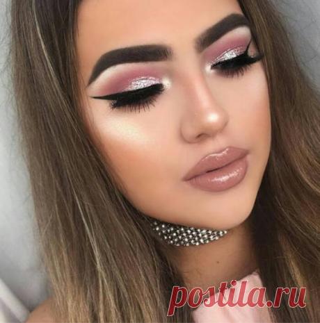 Макияж на Новый год 2021: топ-49 новых трендов