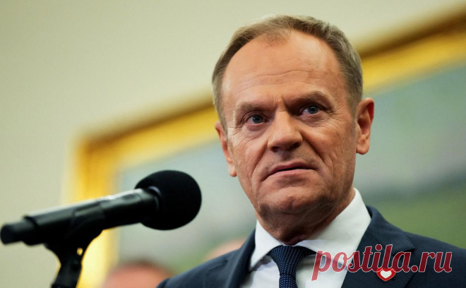 Туск удивился тому, что Дуда не подписал указ о помиловании экс-главы МВД. То, что Дуда решил помиловать экс-главу МВД Польши Каминського и его зама Вонсика, но при этом не подписал указ, удивляет, заявил премьер Туск. Их задержали после повторного приговора по делу 2015 года, когда Дуда их помиловал