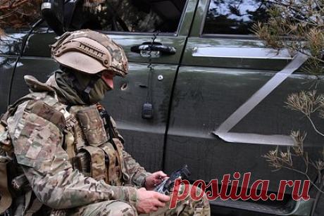 Опубликована карта боевых действий на Украине на 24 января. Минобороны в ходе брифинга показало карту боевых действий на Украине на 24 января. На ней отражены основные события, произошедшие в зоне проведения спецоперации за последние сутки: передвижение сторон, места столкновений и зоны обстрелов. Генерал-лейтенант Игорь Конашенков также назвал потери ВСУ на ряде направлений.