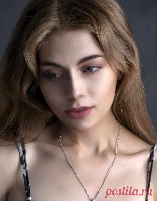 Причины, по которым вы притягиваете токсичных партнеров
Бывает, что к человеку как будто притягиваются токсичные партнеры, которые считают его удобным ресурсом. И человек этот годами живет в этих отношениях, считая их абсолютно нормальными. Только когда он чувствует, что обессилел, что уже не хватает сил на жизнь в таком союзе, он делает выводы и принимает решение. Нередко токсичных партнеров в свою жизнь притягивает […]
Читай пост далее на сайте. Жми ⏫ссылку выше