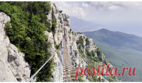 Ай-Петри. Небесная тропа над пропастью. Отдыхающие в восторге. Via Ferrata Крым 2021

Виа Феррата, Небесная тропа - это путь над пропастью вдоль отвесных скал по тропинке, шириной 60 см, длиной 350 метров и 2 подвесных моста, длиной 30 и 80 метров!!! И мы сегодня прошли этот путь!!! 😃🤪Это было прекрасно!!! Такие виды открываются, адреналин лупит моментами, но это и прекрасно!

айпетри
крым
гора ай-петри
отдых в крыму
ялта