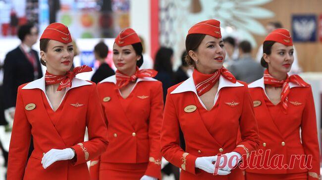 В "Аэрофлоте" рассказали, какую обувь разрешено носить стюардессам