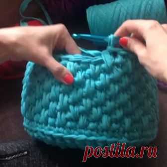 Vanessa Eduardo в Instagram: «Mais um ponto lindo que dá um efeito gracioso para o trabalho. @Regrann from @bobilon👈 #crochet #crochetaddict #Regrann #crochet #croche…» 300 отметок «Нравится», 11 комментариев — Vanessa Eduardo (@passa_la_em_casa) в Instagram: «Mais um ponto lindo que dá um efeito gracioso para o trabalho. @Regrann from @bobilon👈 #crochet…»