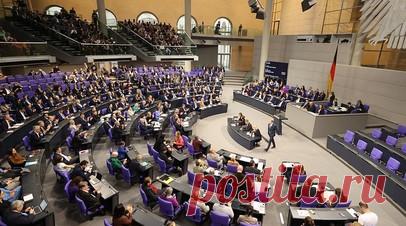 Бундестаг отклонил резолюцию о передаче российских активов Украине. Немецкий парламент (бундестаг) отклонил проект обращения партии «Союз 90/Зелёные» к правительству Германии с предложением инициировать в рамках G7 изъятие российских активов в пользу Украины. Читать далее