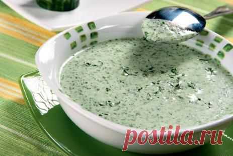 Холодный суп из огурцов с копченой салакой рецепт :: Еда из холодильника :: JV.RU