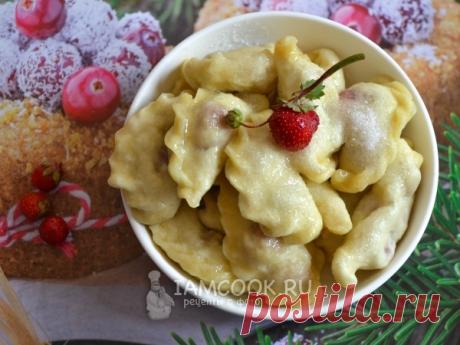 Вареники с клубникой на кефире