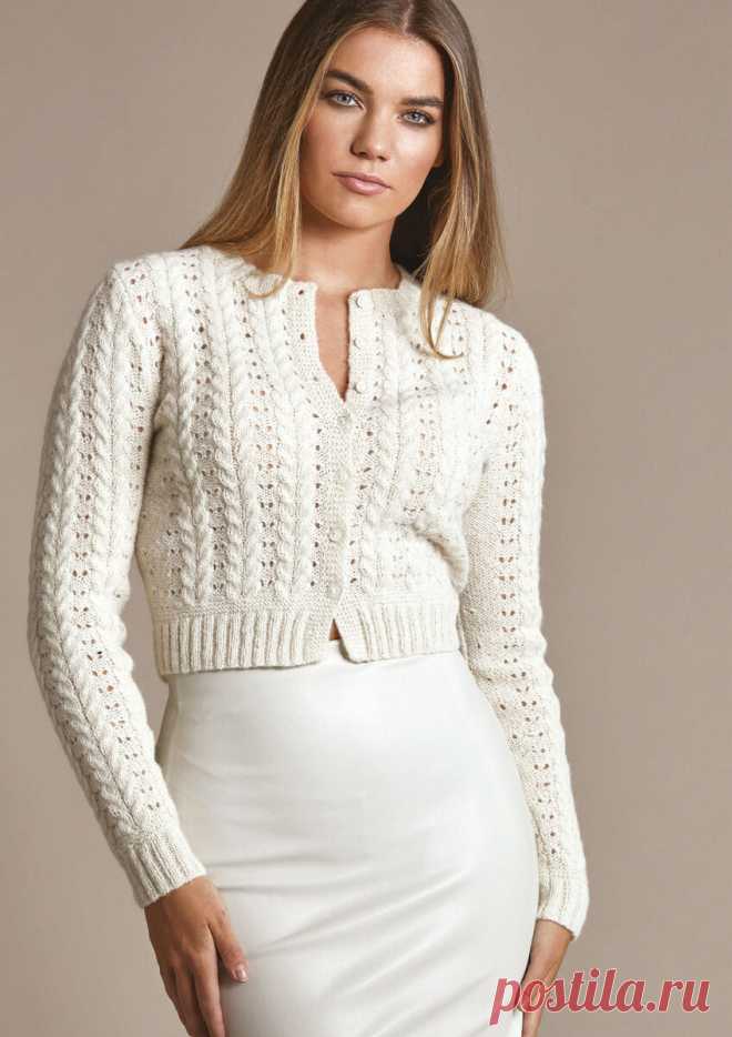 Белый укороченный кардиган Snowfall.
РАЗМЕРЫ: XS M L XL XXL. На обхват груди: 81 86 91 97 102 109 см.