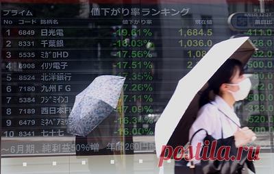Обвал японского индекса Nikkei превысил 8%. Это произошло на фоне опасений рецессии в США