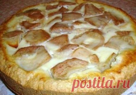 Пирог &quot;Яблоки на снегу&quot;, пошаговый кулинарный рецепт с фото / Простые рецепты

Фото: stranamam.ru


•1 кг яблок
Тесто:
•150 г сахара
•1,5 стак. муки
•1/2 стак. сметаны
слив.масло  ? г
•1 ч.л. соды
Крем:
• 1 яйцo
 стакан сметаны
•1-1,5 стакана сахара
•2 ст.л. муки