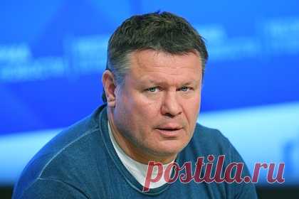 Тактаров объяснил нецензурную брань в адрес Нурмагомедова после шутки бойца. Актер и бывший боец смешанного стиля (MMA) Олег Тактаров объяснил нецензурную брань в адрес бывшего чемпиона UFC Хабиба Нурмагомедова, пошутившего об избиении москвича в столичном метро тремя дагестанцами. «С сегодняшнего дня для меня не то что человек, для меня одна нация перестала существовать», — заявил актер.