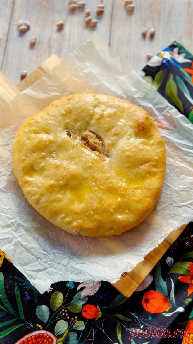 მოამზადე სამარხვო ლობიანი, აღმოაჩინე ახალი კულინარიული შესაძლებლობები.

ცომისთვის დაგჭირდება:
▪️400 გრამი ფქვილი
▪️12 გრამი საფუარი
▪️5 გრამი შაქარი
▪️300 მილილიტრი თბილი წყალი
▪️20 მილილიტრი ზეთი (ჩასაზელად)
მარილი

გულსართისთვის დაგჭირდება:
▪️400 გრამი ლობიო ბათუმელა
▪️70 გრამი გამდნარი სამარხვო კარაქი (სპრედი)
▪️20 გრამი მზესუმზირის ზეთი
მარილი

მომზადების წესი:
გარეცხე ლობიო და დაალბე მთელი ღამით. გამოუცვალე წყალი და აადუღე, როდესაც წამოდუღდება წყალი ისეც შეუცვალეთ და ...