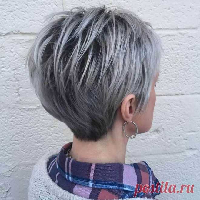 25 Perfect Grey Short Hairstyles Ideeën voor vrouwen - Trend Kapsels, Haarstijlen, Eenvoudige Haarstijlen