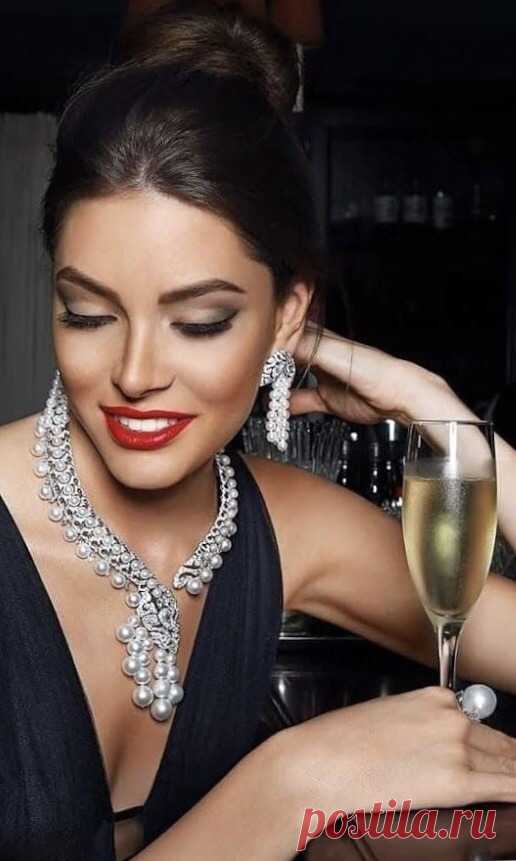 Lux Elegant Opulence — 🎄