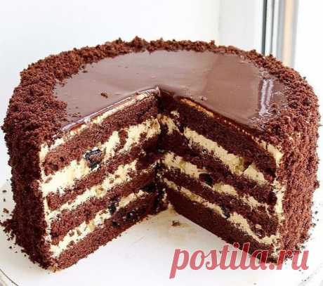 БИСКВИТНЫЙ ТОРТ С ЧЕРНОСЛИВОМ И ОРЕХАМИ
Для бисквита:
✅Мука - 250 гр.
✅Сахар - 300 гр.
✅Яйца - 10 шт.
✅Сливочное масло -100 гр.
✅Какао - 50 гр.
✅Разрыхлитель - 1/2 ч.л.
Для крема: Сливки 33% - 600 мл. Варёная сгущёнка - 300 гр. Грецкий орех - по вкусу Чернослив - по вкусу Амаретто