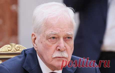 Грызлов заявил о последствиях выхода Байдена из президентской гонки для Киева. Американским &quot;политикам будет все труднее объяснить избирателям, зачем их страна тратит бессчетные миллиарды долларов на поддержание военного конфликта в далекой Восточной Европе&quot;, отметил посол РФ в Белоруссии