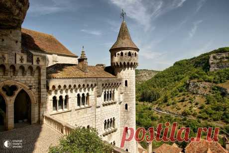 Рокамадур - деревня на уступах скалы. Франция - Путешествуем вместе