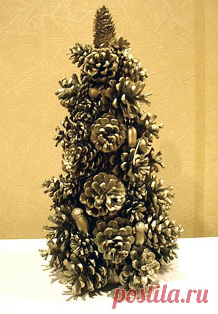 Как сделать новогоднюю елочку из шишек своими руками
