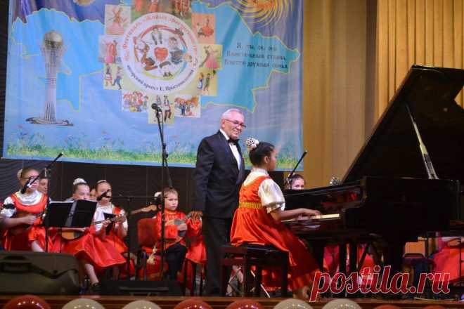 С Камиллой Тенликовой. 25.05.2015 г.