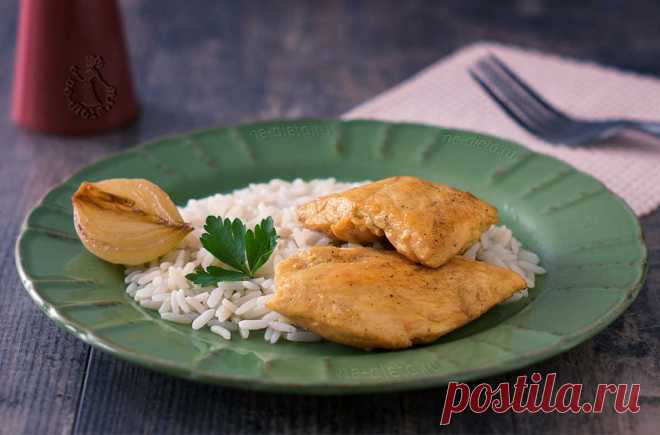 Куриное филе в луково-апельсиновом соусе - рецепт с пошаговыми фото | ne-dieta Предлагаю вам простой и быстрый рецепт куриного филе, тушенного с добавлением лука и апельсинового сока. В итоге получается полезное и в то же время изысканное блюдо для будней и праздников.