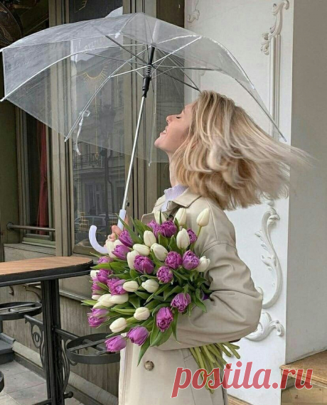 ༺🌸༻Я сама себя нашла! 
Я сама себе важна! 
Я сама себя открыла, 
я сама себе нужна! 
Я сама с собой дружу, 
я себе стихи пишу. 
Я себе плохого слова 
больше в жизни не скажу! 
Я сама себя люблю 
Я себе не нагрублю, 
потому что уваженье 
для себя самой коплю. 
Без любимой без меня 
не могу прожить и дня. 
Я с собою неразлучна, 
я, кровиночка моя!