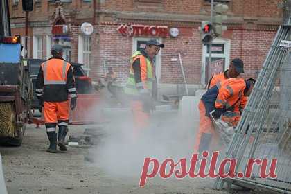 Полицейские устроили облаву на мигрантов на двух стройках в Екатеринбурге. Полицейские устроили облаву на мигрантов на двух стройках в Екатеринбурге. По сведениям уральского издания E1.RU, сотрудники правоохранительных органов провели рейд в районе улицы Амундсена в Академическом, где иностранцы заняты прокладкой дороги и возведением высотного дома.