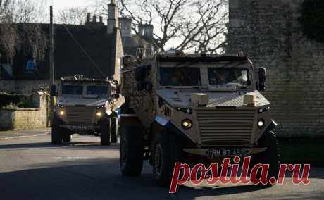 Times назвала срок согласования «военного Шенгена». Перемещение военных грузов внутри Европы осложняется многочисленными ограничениями, которые мешают войскам НАТО быстро передвигаться. Прогресса по их отмене могут достичь к июлю. Кремль называл это нагнетанием напряженности