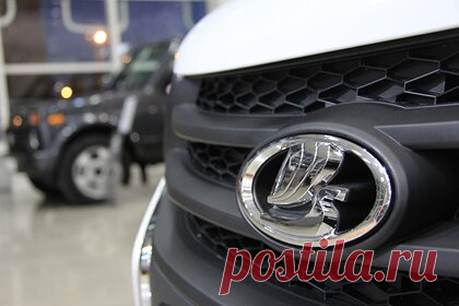 Спросу на автомобили Lada предсказали взлет из-за геополитики. Признание ДНР и ЛНР со стороны России и возможные санкции Запада могут привести к увеличению потребления российских товаров. В том числе из-за напряженной геополитической ситуации может произойти взлет спроса на автомобили Lada, сказал президент «АвтоВАЗа» Николя Мор. Возможен рост национальной гордости, отметил он.