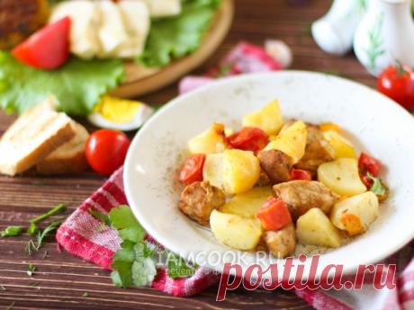 Картошка со свининой и помидорами в духовке — рецепт с фото на Русском, шаг за шагом. Вкусное, легкое и сытное блюдо для вашего праздничного стола. #рецепт #картошка #картофель #картошкасмясом #еда #обед #ужин