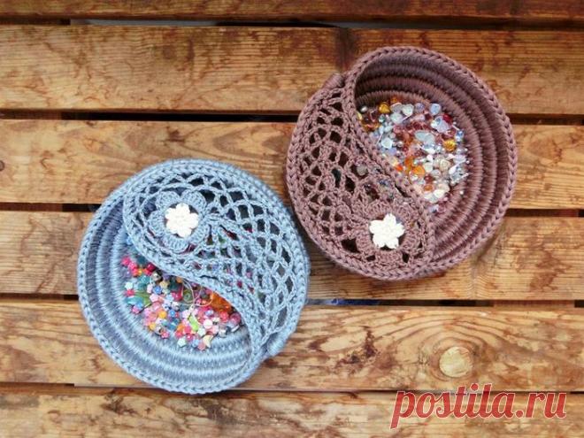 Вязаные чаши.