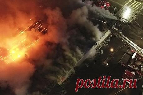 В костромском ночном клубе «Полигон» при пожаре погибли 15 человек. В Костроме в ночь с пятницы на субботу сгорел принадлежащий депутату областной думы Ихтияру Мирзоеву ночной клуб «Полигон», погибли 15 человек, ведутся поиски еще четырех посетителей клуба. Следственный комитет области возбудил уголовное дело по статье о причинении смерти по неосторожности двум или более лицам.