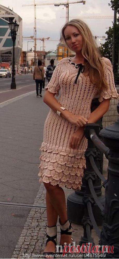 Круглая ананасовая кокетка. (Платье).