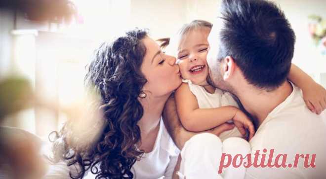 Как любовь родителей влияет на здоровье детей? Мы все время заняты. Наша жизнь — сплошной стресс. Нам приходится работать, следить за хозяйством и еще воспитывать детей. Но иногда было бы полезно остановиться и просто крепко обнять ребенка. Ведь л...