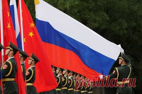 Китай заявил о благородной дружбе с Россией. Между Россией и Китаем установилась благородная дружба. Об этом заявила официальный представитель МИД КНР Мао Нин. Дипломат подчеркнула, что двусторонние отношения Пекина и Москвы строятся на принципах неприсоединения к блокам, отказа от конфронтации и направленности против третьих сторон.