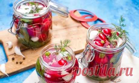 Маринованная редиска на зиму (рецепты заготовок пальчики оближешь) Всем доброго дня! На повестке сегодня будет рассмотрен вопрос: каким образом можно заготовить редиску на зиму. Впечатлены?!Оказывается ее можно замариновать