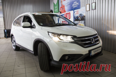 Автостекла высокого качества на Honda CR-V 2014 года