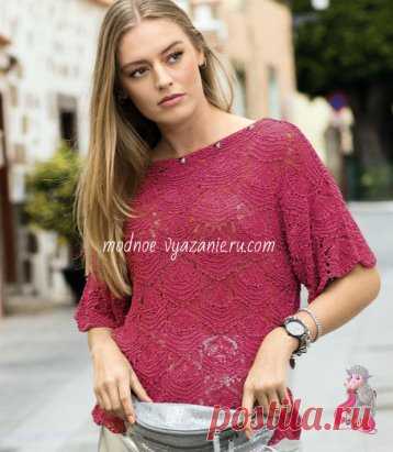 Летний ажурный джемпер с заклепками
ОПИСАНИЕ И СХЕМЫ http://klubok.modnoevyazanie.ru.com/vyazanie-spicami-dlya-zhenshchin/letnie-stilnye-azhurnye-topy-spicami/
Великолепный узор этого джемпера сделает честь вашему мастерству вязальщицы. А своеобразия и модели добавляют металлические заклепки вдоль горловины. 
#модноевязание #ажурноевязание #топспицами