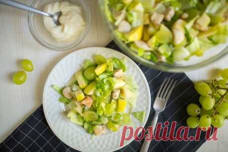​Салат с курицей и виноградом