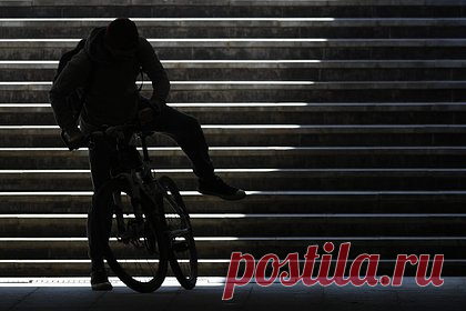 Россиянин на велосипеде облил несовершеннолетнюю из перцового баллончика