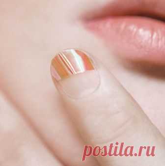 In The Gloss нисходящий Instagram: 