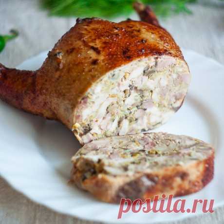 ГАЛАНТИН ИЗ КУРИЦЫ С ОЛИВКАМИ И ГРИБАМИ